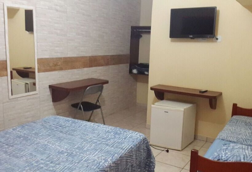 标准三人间, Pousada Paraiso