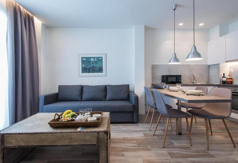 1 Bedroom Apartment, Spot Apart
