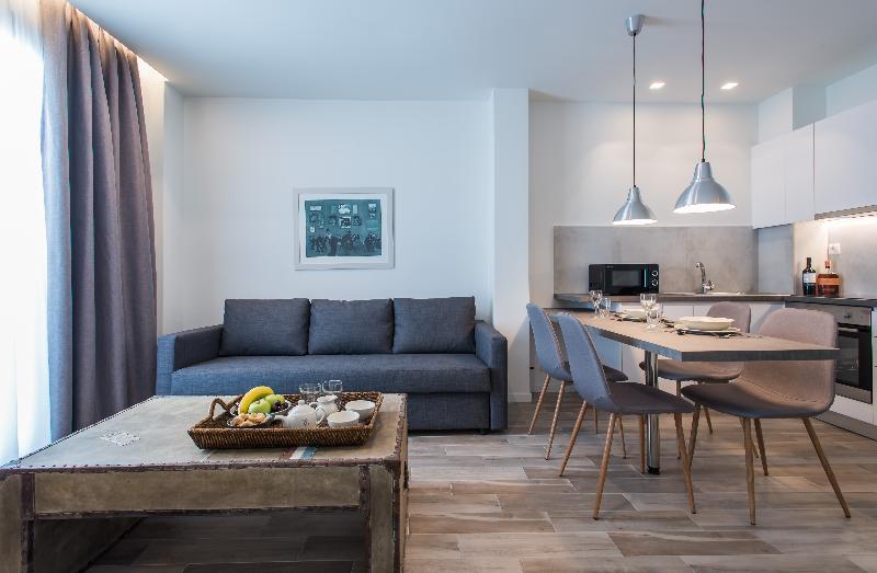 2 Bedroom Apartment, Spot Apart