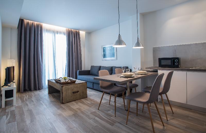 2 Bedroom Apartment, Spot Apart