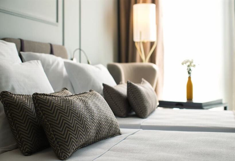 اتاق خانوادگی, Teatro Rooms