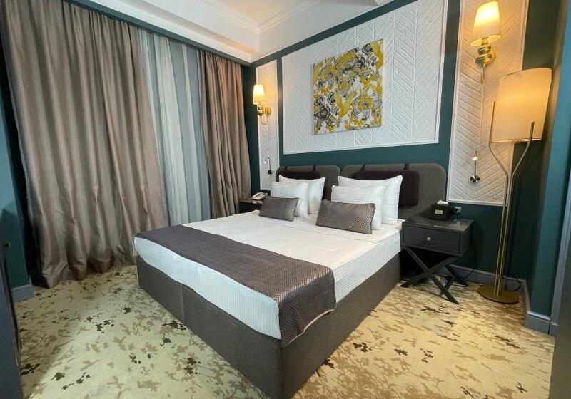 اتاق خانوادگی, Teatro Rooms