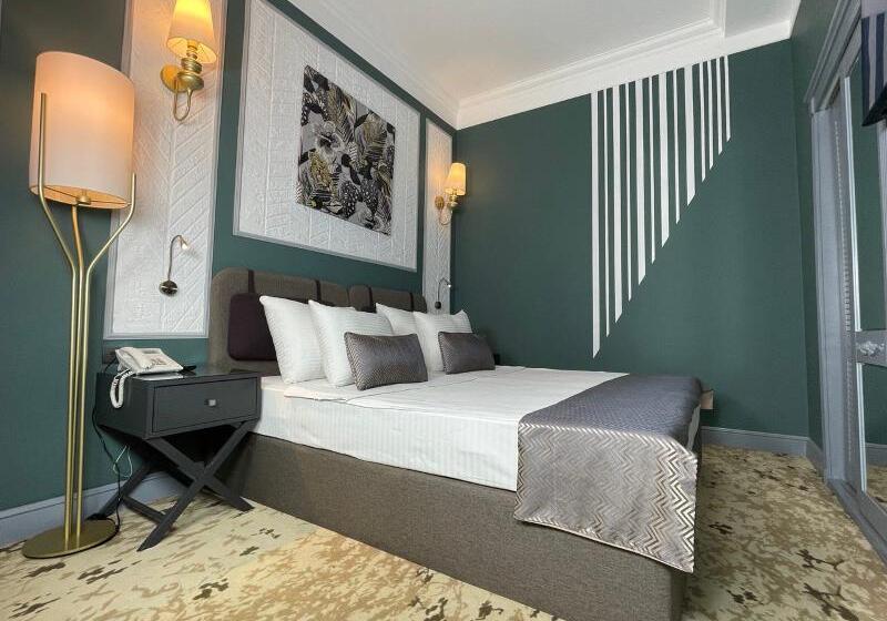 اتاق خانوادگی, Teatro Rooms