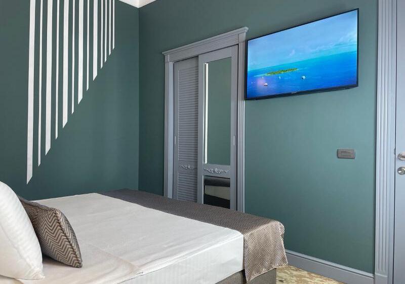 اتاق خانوادگی, Teatro Rooms