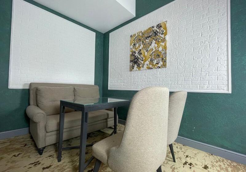 اتاق خانوادگی, Teatro Rooms