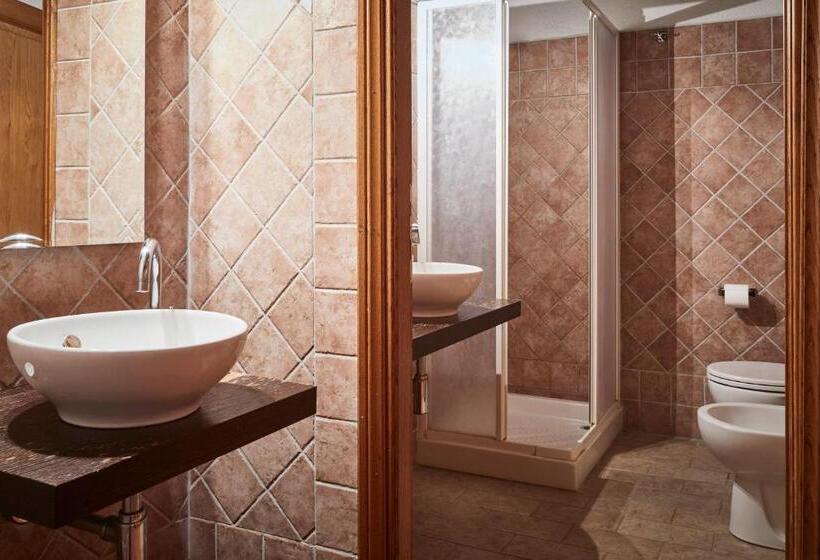 デラックスルーム, Agriturismo Boschi Di Montecalvi