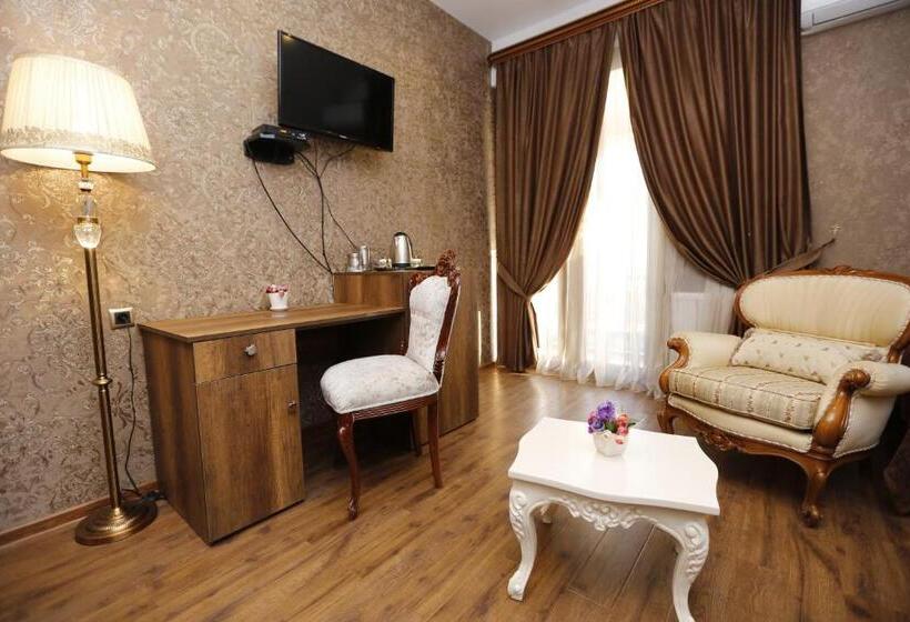 اتاق لوکس خانوادگی, Grand Gmp
