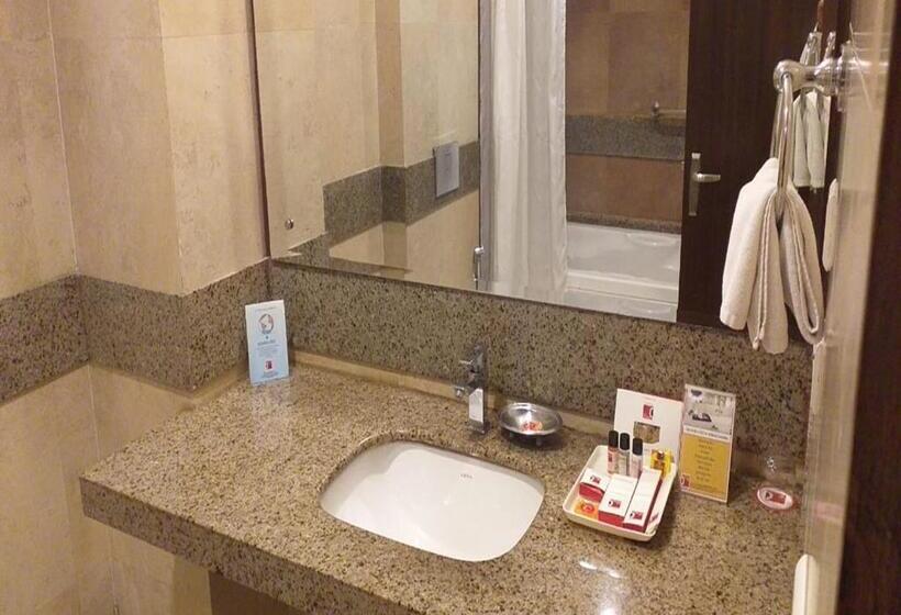 スタンダードルーム, M B Greens Clarks Inn