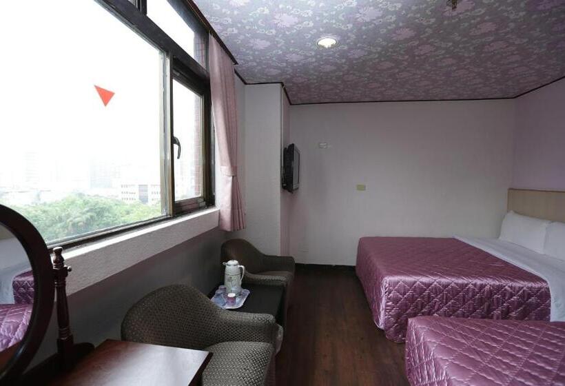 اتاق استاندارد سه نفره, Sofu