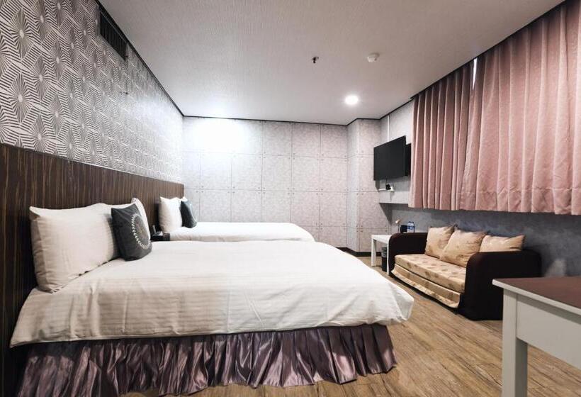 اتاق لوکس چهار تخته, Sofu