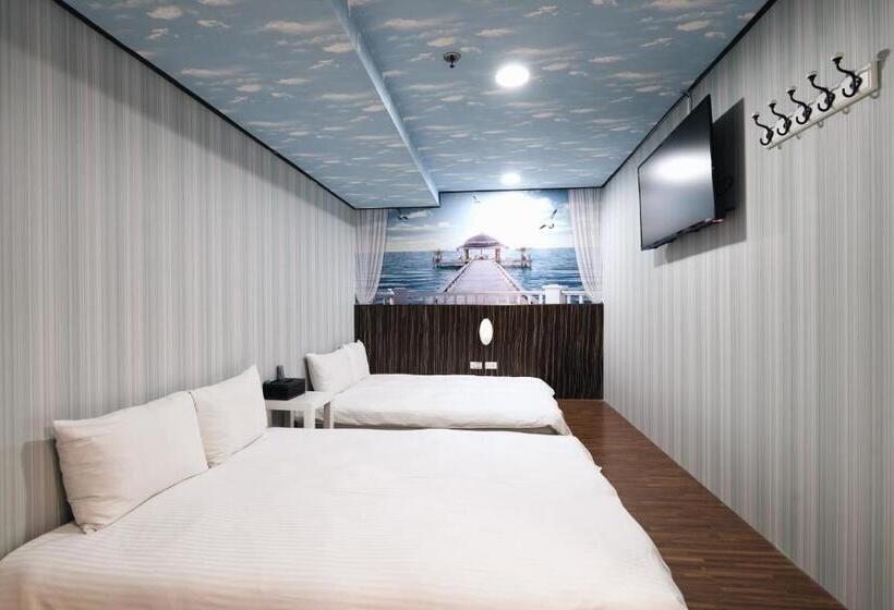 اتاق استاندارد چهار تخته, Sofu