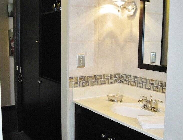 디럭스 룸, The North Shore Inn