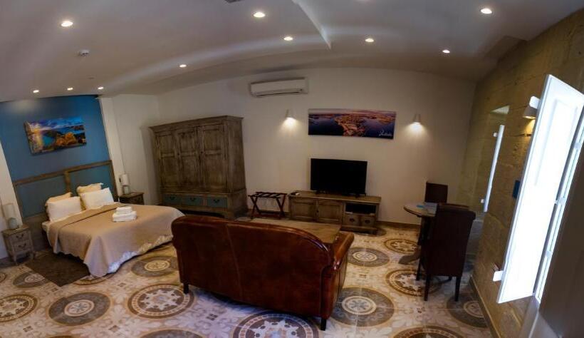 مجموعه ویستا شهر, Casa Azzopardi Suites