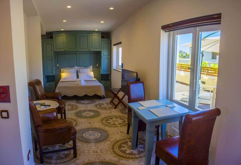 مجموعه ویستا شهر, Casa Azzopardi Suites