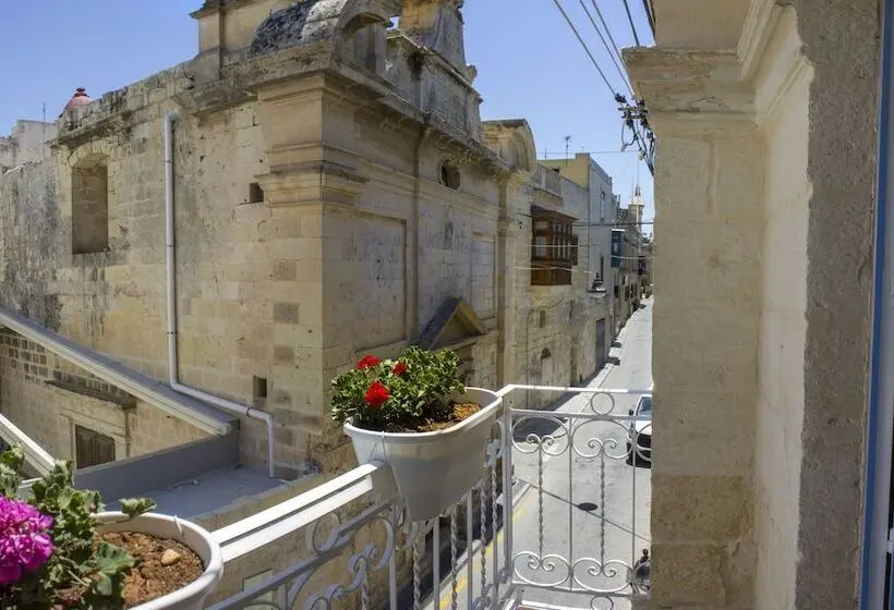 مجموعه ویستا شهر, Casa Azzopardi Suites