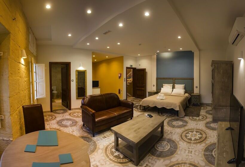 مجموعه ویستا شهر, Casa Azzopardi Suites