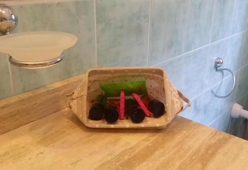 Номер Стандарт, Guest House Park Valmontone