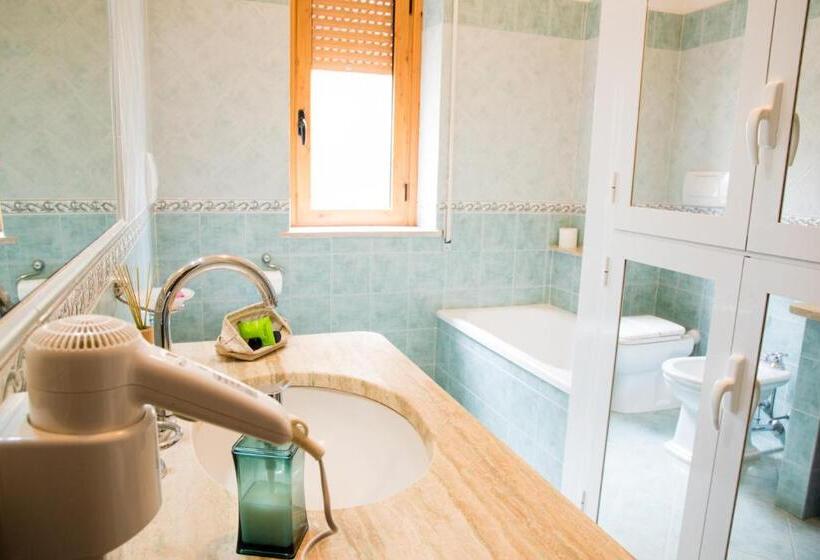 Номер Стандарт, Guest House Park Valmontone