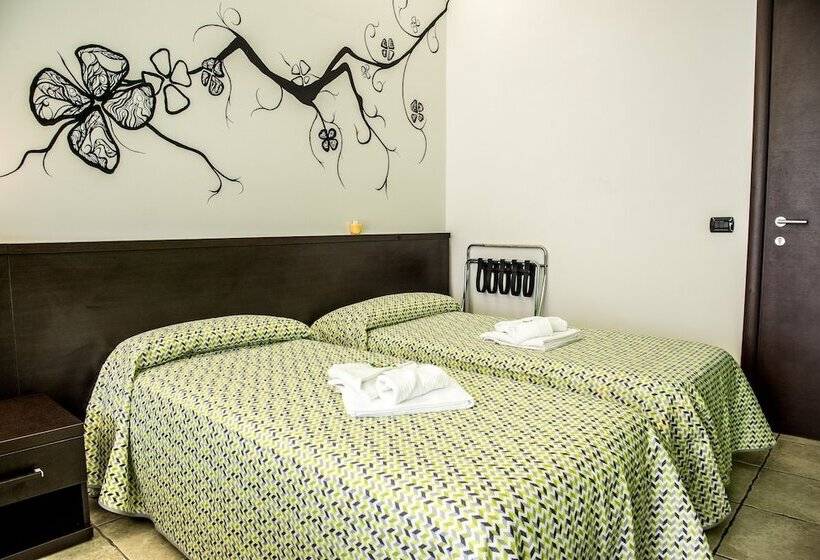 Четырехместный Номер Стандарт, Guest House Park Valmontone