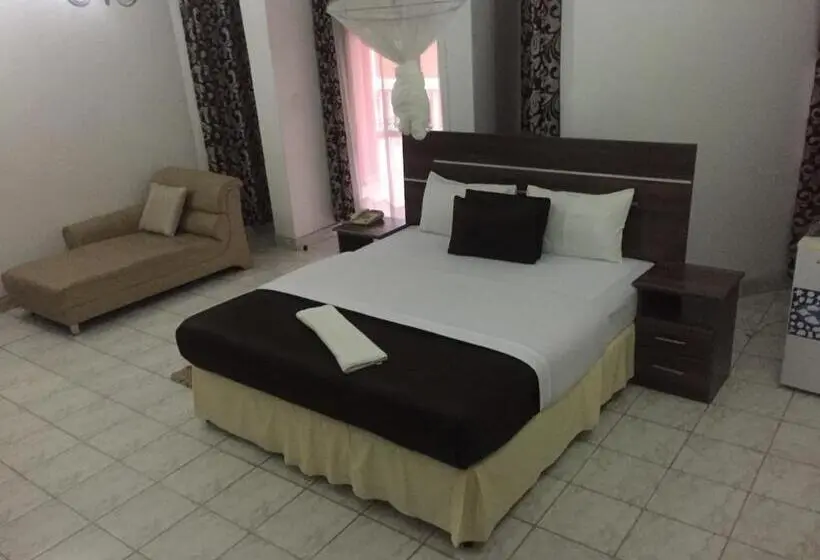 Deluxe Suite King Bed, Romalo Hotel & Apartments