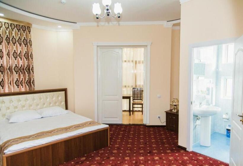 Junior Suite amb Balconada, Art