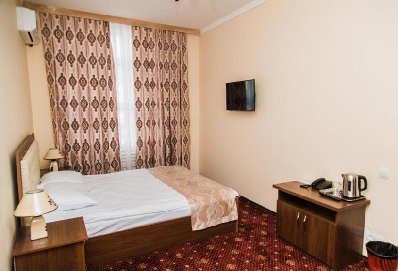 Habitació Estàndard, Art