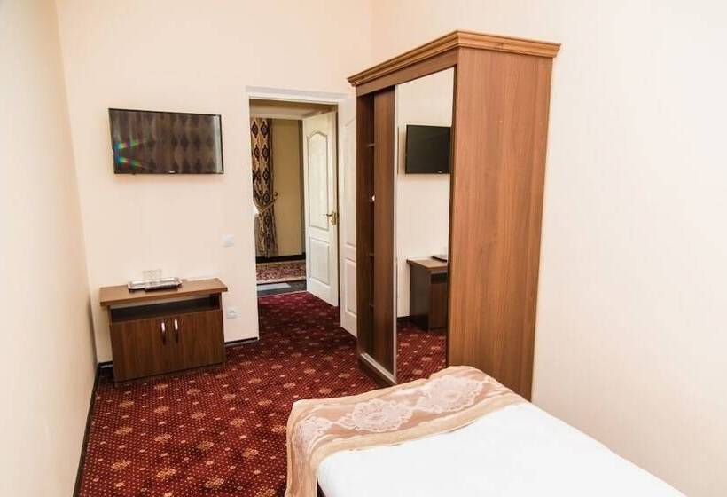 Habitació Estàndard Individual Bany Compartit, Art