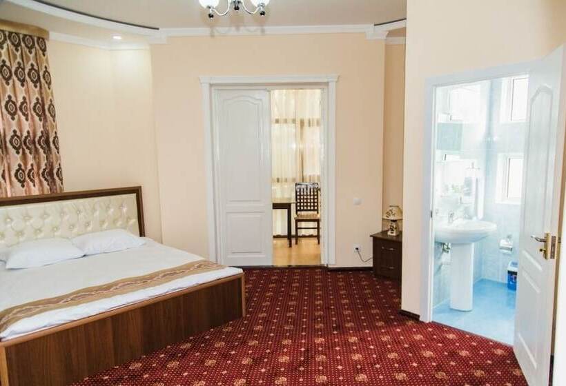 Junior Suite amb Balconada, Art