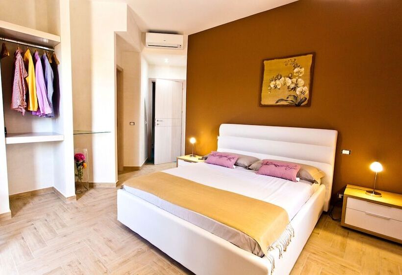 Deluxe Szoba Erkéllyel, B&b Shining