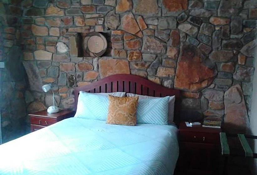 اتاق خانوادگی, A New Earth Guest Lodge