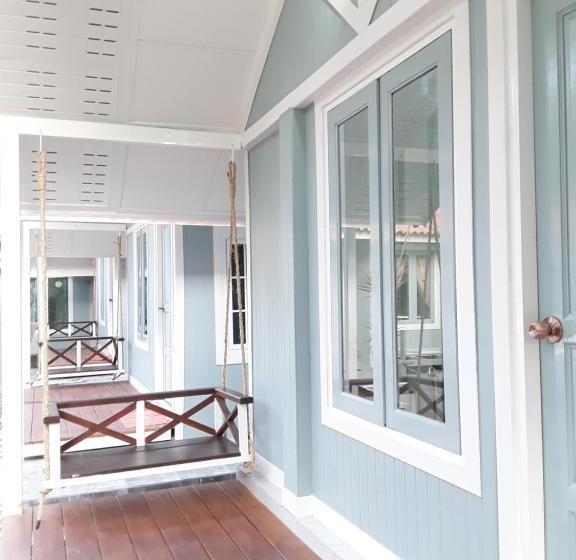 بنجلو سوبيريور, Barbados Terrace