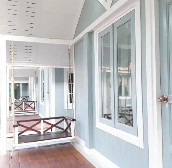 スーペリアーバンガロー, Barbados Terrace