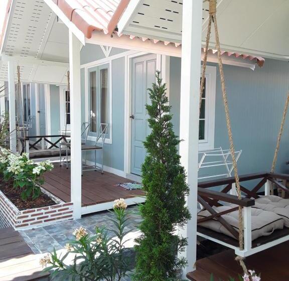 بنجلو سوبيريور, Barbados Terrace