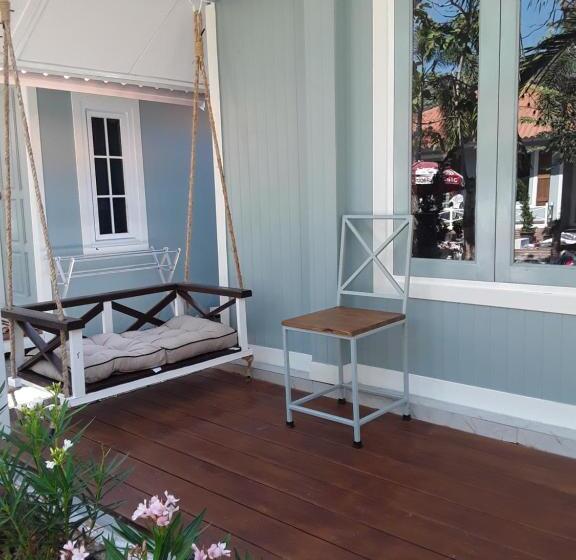 بنجلو سوبيريور, Barbados Terrace