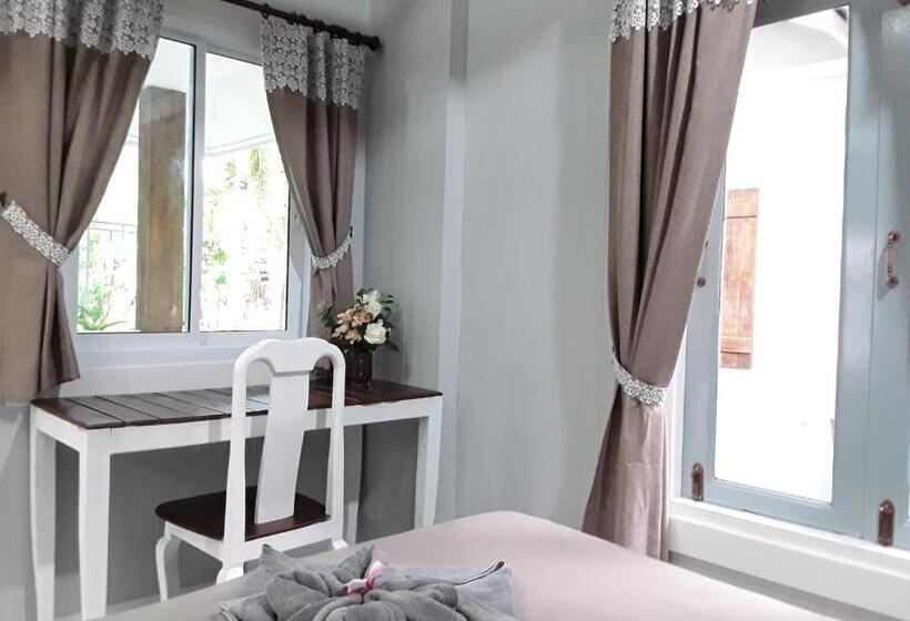 بنجلو عائلى, Barbados Terrace