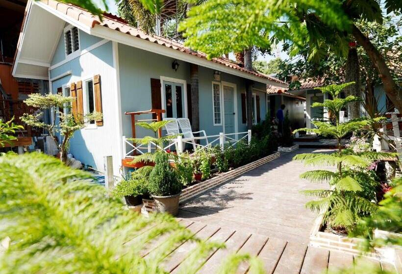 غرفة عائلية, Barbados Terrace