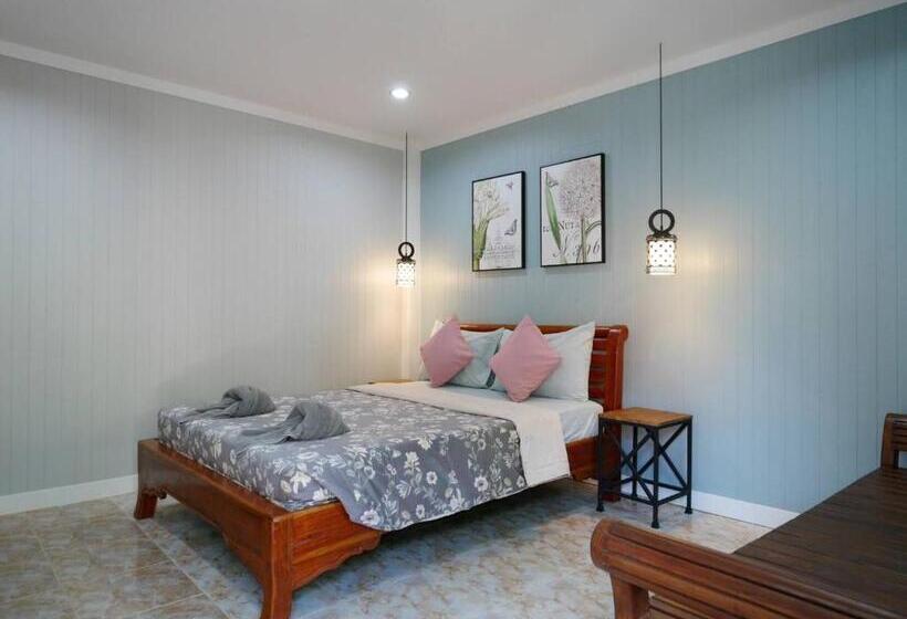 غرفة عائلية, Barbados Terrace