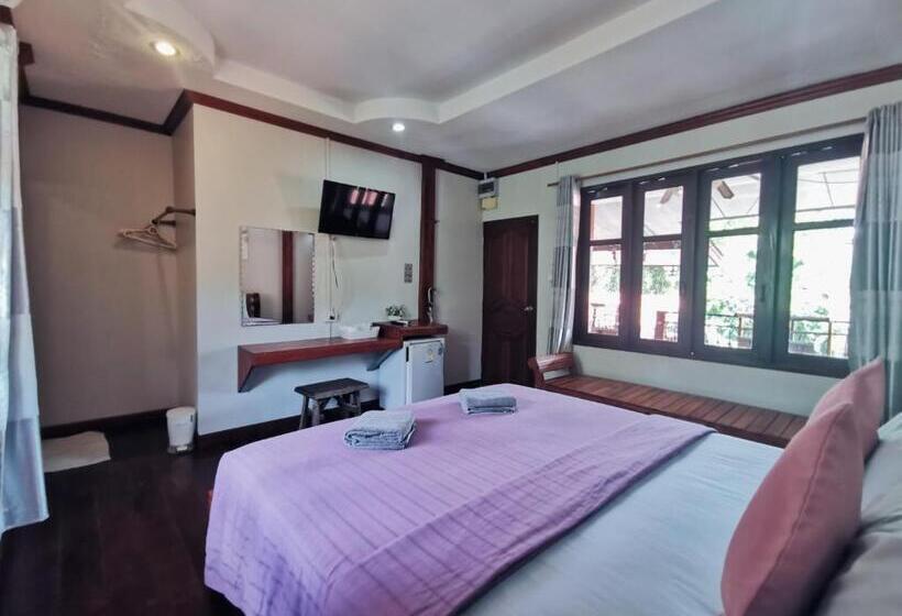 جناح ديلوكس, Barbados Terrace