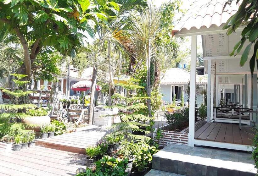 بنجلو سوبيريور, Barbados Terrace