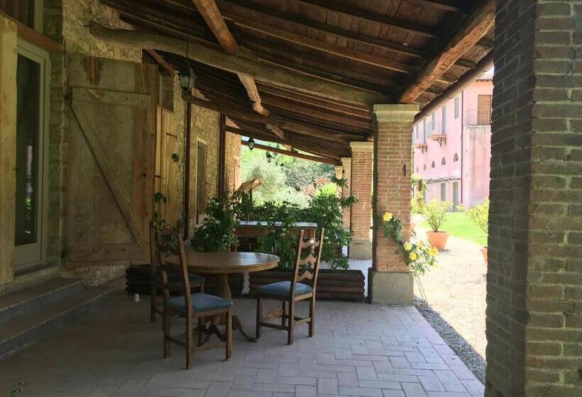 דירת חדר בקומת קרקע, I Casali Del Trebbiolo