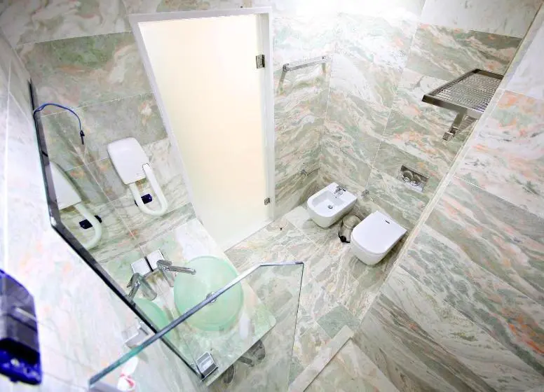 اتاق لوکس یک تخته, Palace Vlore