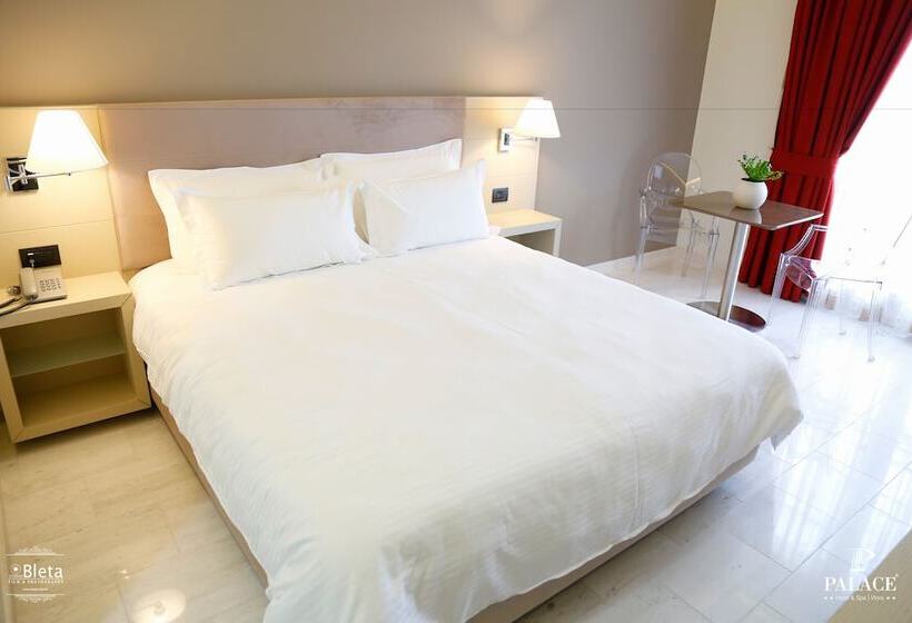 חדר דלוקס, Palace Vlore