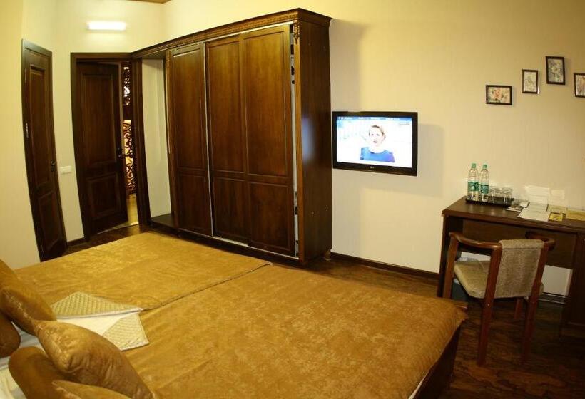 غرفة قياسية, Platan