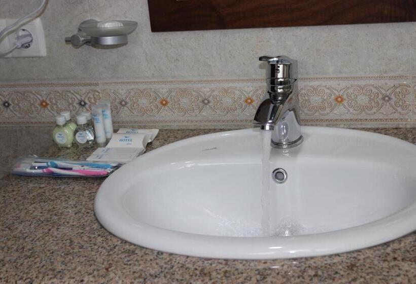 غرفة قياسية, Platan