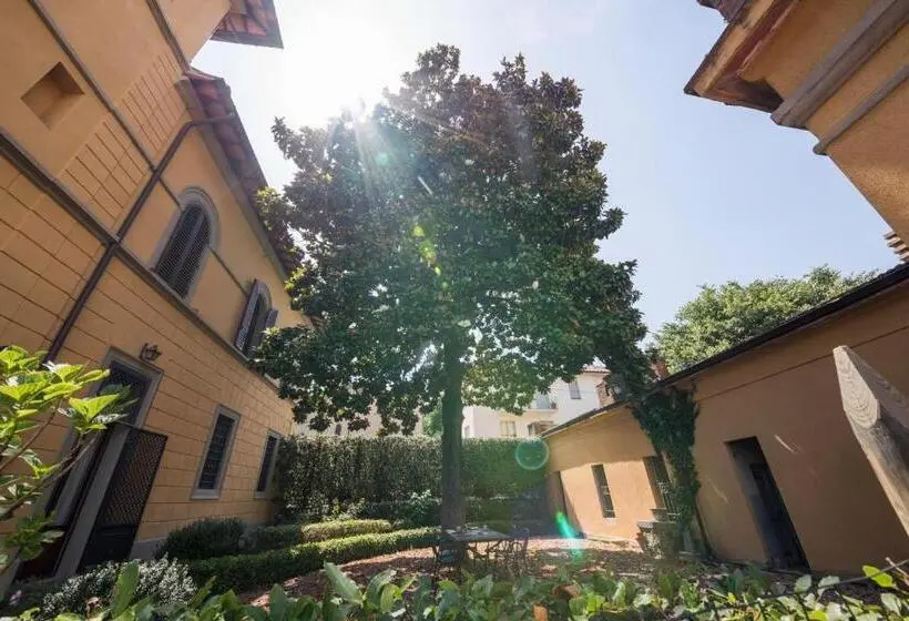バス共有のスタンダードルーム, Villa Socini