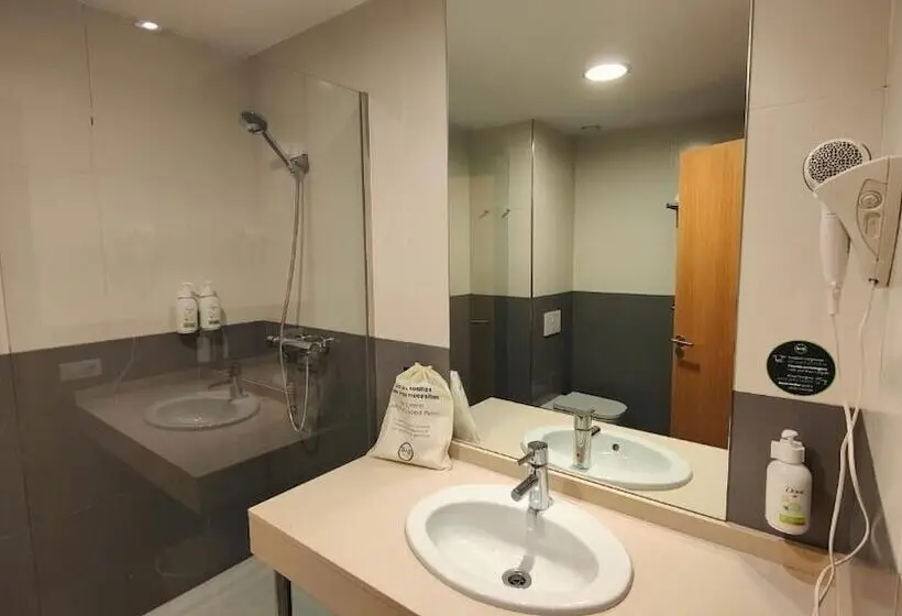 Standard Yhden Hengen Huone, B&b Hotel Miranda De Ebro