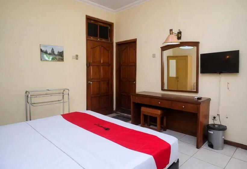 豪华房间, Reddoorz Plus @ Laweyan