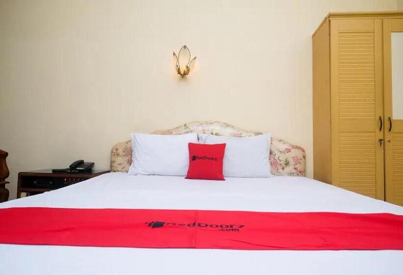 豪华房间, Reddoorz Plus @ Laweyan