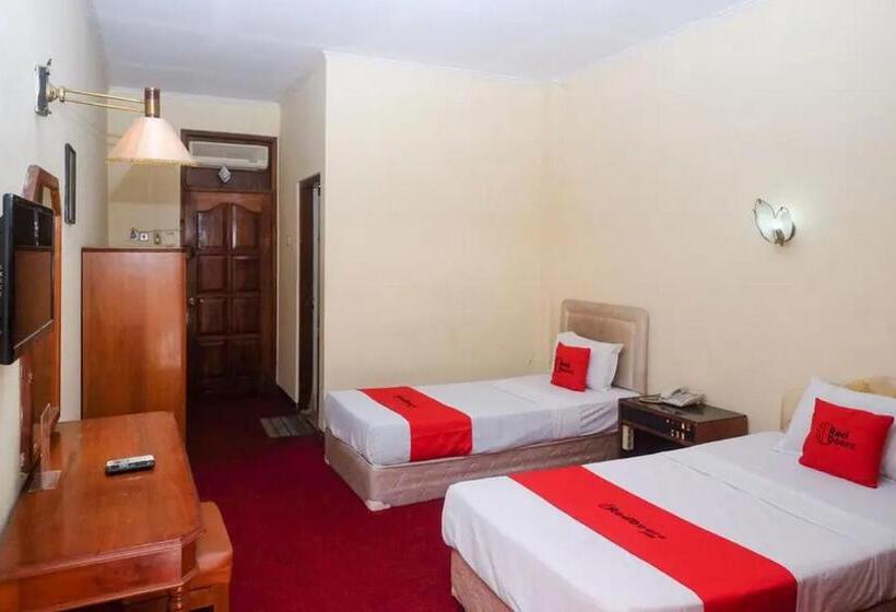 豪华房间, Reddoorz Plus @ Laweyan