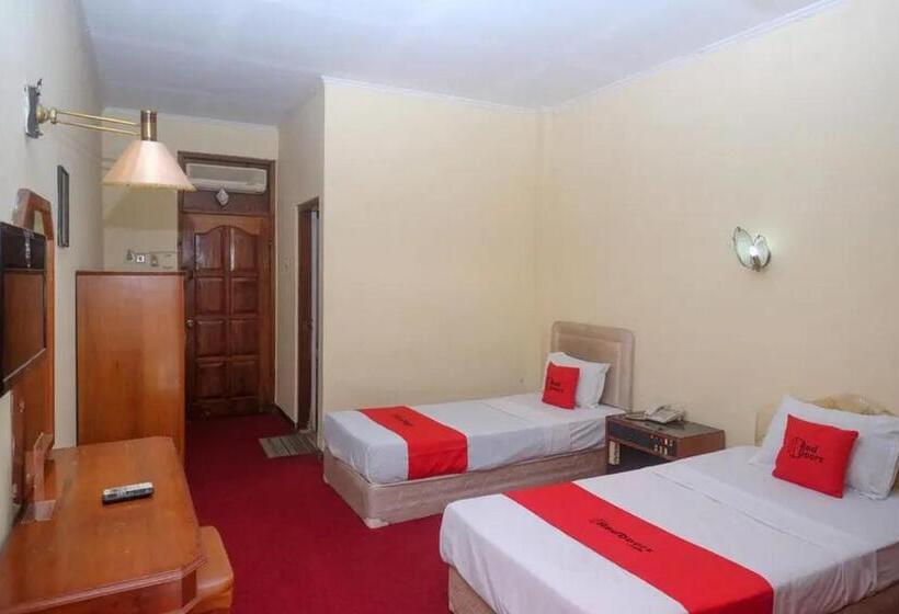 豪华房间, Reddoorz Plus @ Laweyan